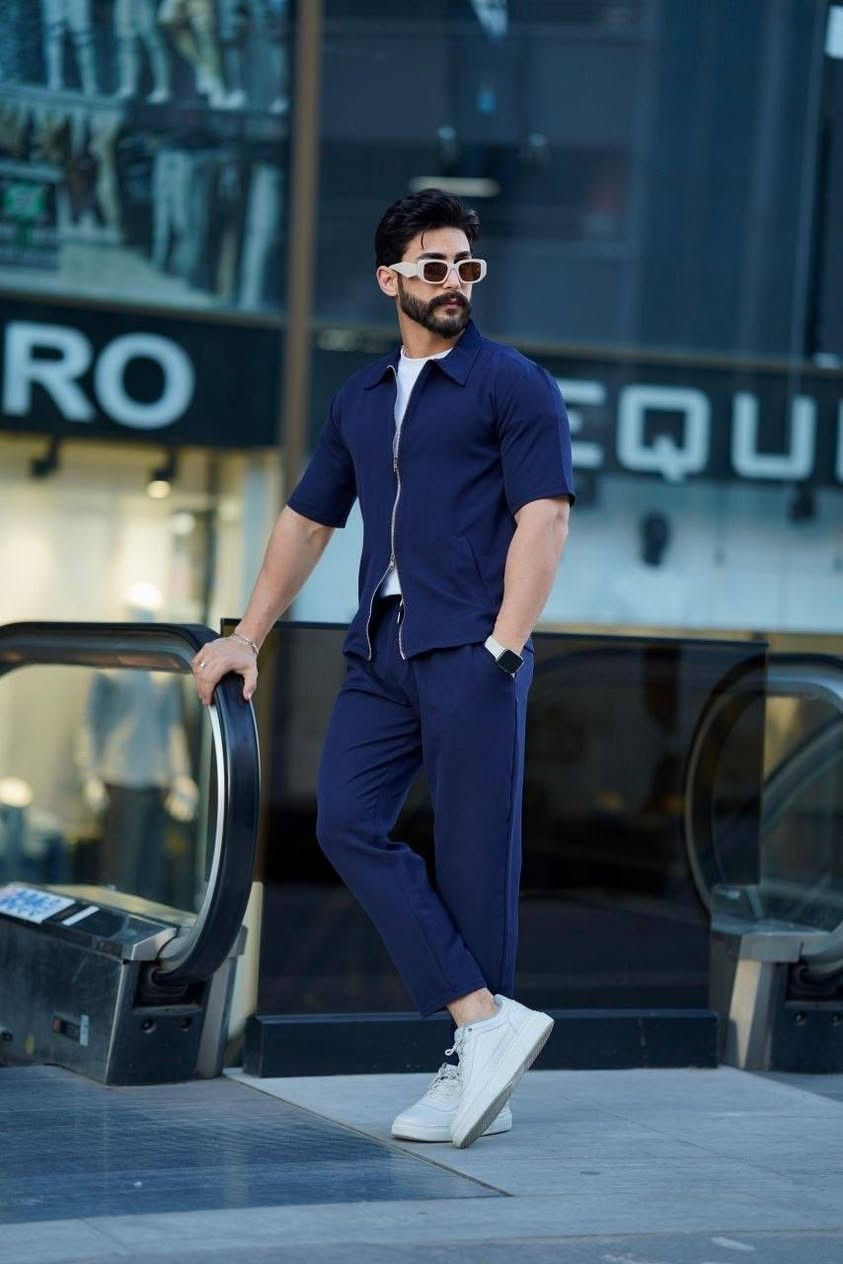 سوت  رجالي تركي
خامه الاصلي 

سيري    S M L XL XXL

الشد 15 قطعه ب368 الف 

بدون تكرار الاسود


**إذا كنت صاحب هذا الإعلان وتريد حذفه لأي سبب، رجاءا أرسل رسالة إلى الدعم الفني**