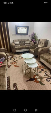 كنبة • مستعمل • ثكيلة