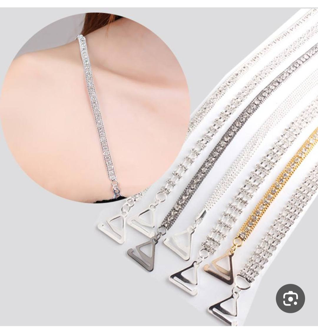 مجموعة إكسسوارات من شي ان shein 
الاسعار مكتوبة جوة الصور 
الحجز ع الخاص او الواتساب ***********
يتوفر توصيل كافة محافظات العراق 5 الف
