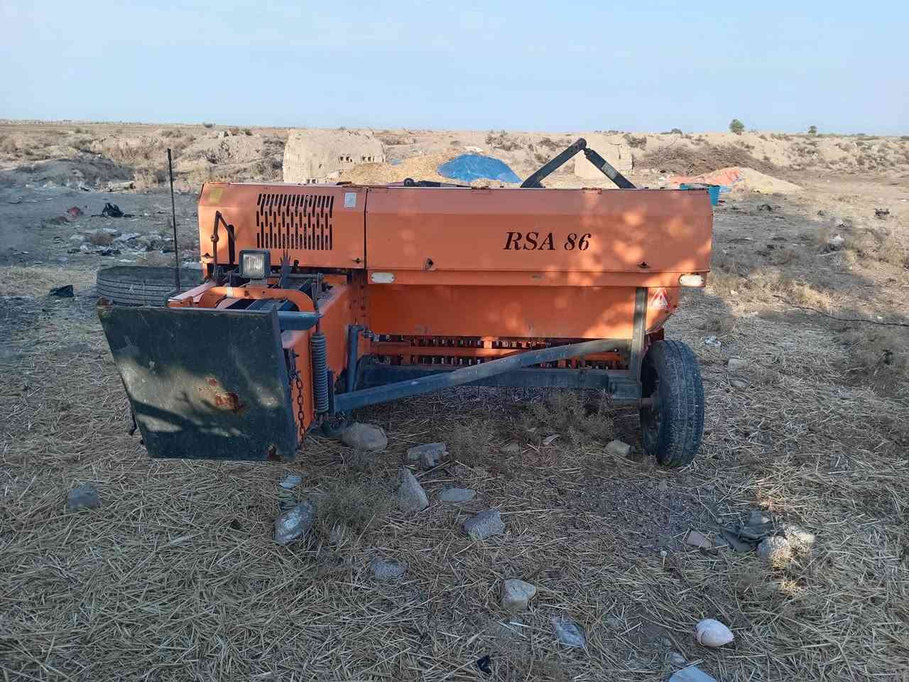 السلام عليكم كابسه ايراني موديل 20 نضيفه لالحيم ولافطر جاهزه مجهزه ايدك والشغل السعر ٣٥٠٠
***********
