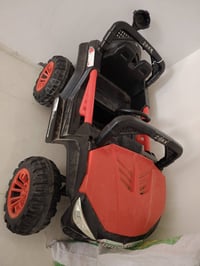 سيارة • عربانة أطفال • مكينة فراشة