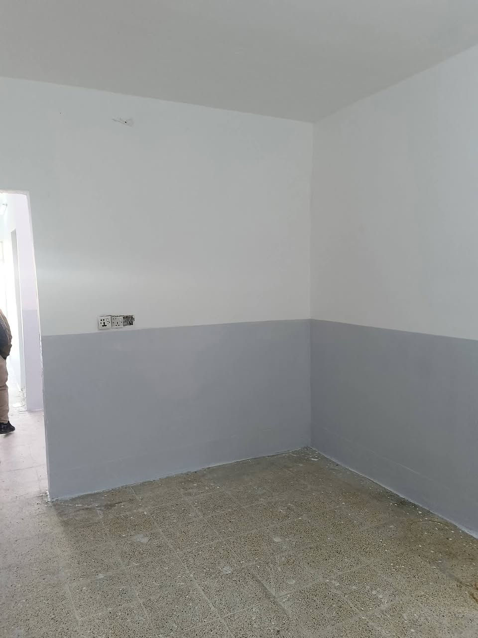 بيت للايجار للايجار حي الانتصار شارع 60 يم اسواق الخضراء مساحه البيت 100 متر بدل الايجار 225
***********
