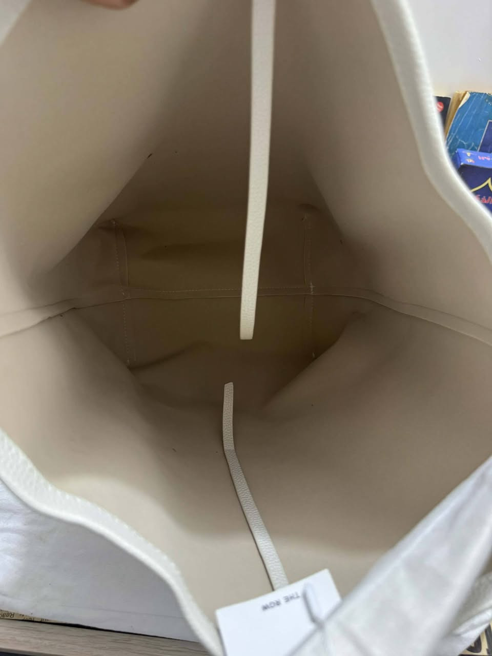 السلام عليكم 
من رخصة الادمن متوفر جنطه ذه رو حجم كبير جلد طبيعي كوالتي جدا راقي


**إذا كنت صاحب هذا الإعلان وتريد حذفه لأي سبب، رجاءا أرسل رسالة إلى الدعم الفني**