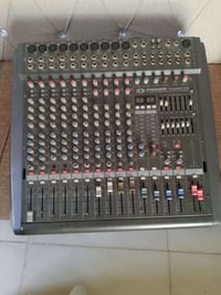 للبيع جهاز نضيف للبيع بدون سماعات  الاستفسار 07831332600