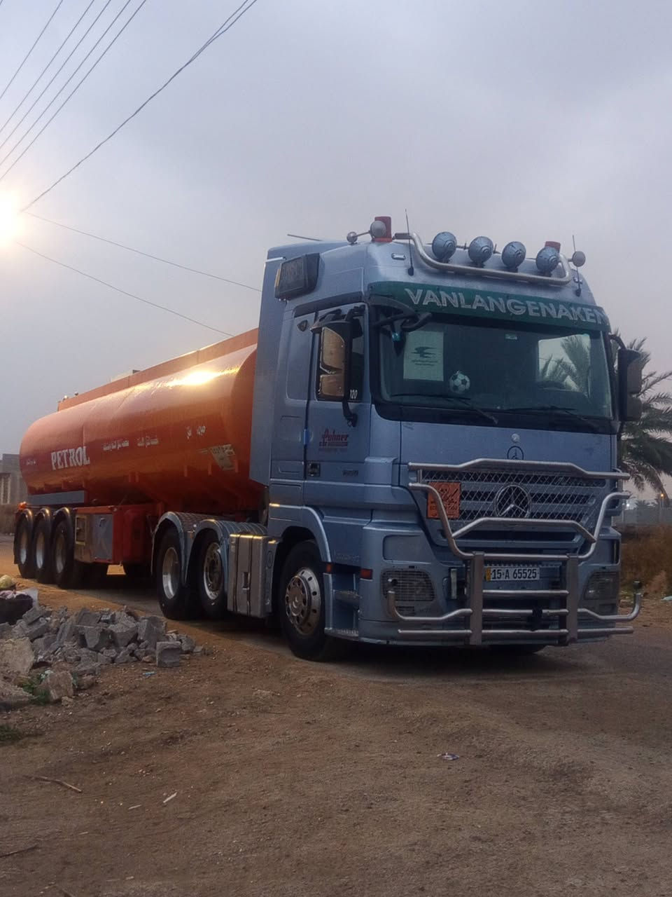 سلام عليكم
للتذكير التصال من ساعه ب 12ضهر لل12بليل 
اكتروز حجم 50  محرك 8 كير اوتو  
سياره مكفوله رقم انبار حموله 35طن شهاده سلامه 
منضومه بويلر سنويه لل2030 باسمي 
تريد بس راس ابيعلك  تخم تاير السعر 460وبيهامجال سنكل ثابت تانكي كاز 480لتر  ***********
سقف ليزر 
تبريد 
اوتوماتيك 
كامره صدمه 
رتايدر 5 طكات
