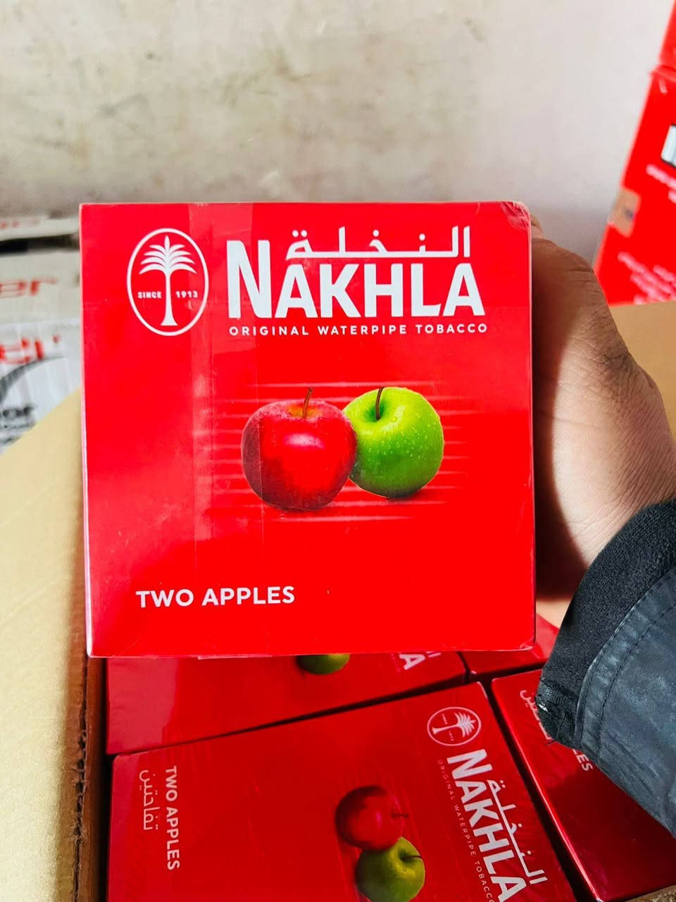 السلام عليكم يتوفر الدئ محل مروان المعروف معسل تفاحتين نخله ربعيات وتكات و كليوات جمله و مفرد الاستفسار *********** جميع نوعيات جكاير ورصيد العنوان بدايه سوك قرب مطعم العشاك و مطعم الزاب مقابل فرع محكمه
