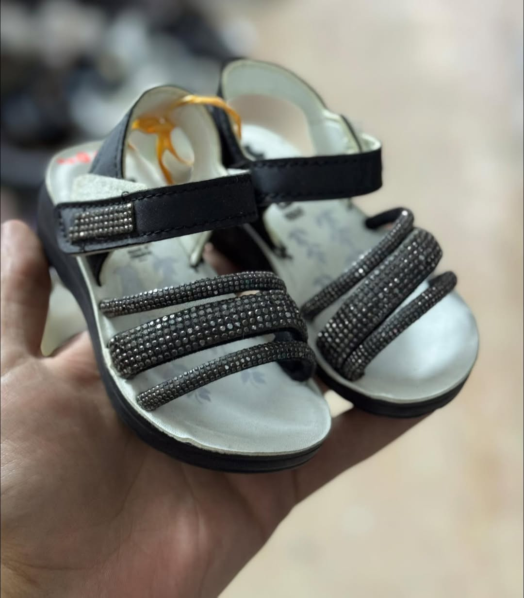 توفر جركز بناتي و كعب يم مجمع سوران بأنسب الاسعار 😍😍
العنوان: مجمع سوران داره كوناره شارع عام قريب معمل ماي كلات


**إذا كنت صاحب هذا الإعلان وتريد حذفه لأي سبب، رجاءا أرسل رسالة إلى الدعم الفني**