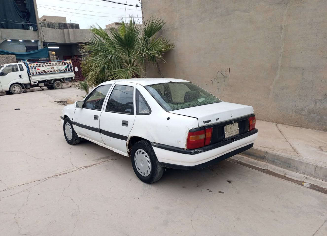 السلام عليكم اوبل فيكترا رقم بغداد الماني سنويه عظم عاج شرط الوكاله والتحويل حجم 18 موديل 91 سياره حلوه ما بيها كل نقص جاهزه من الدعاميه للدعاميه سياره صبغها كله بلادي ما عدا الهلالات والدوسات محرك كير صدر تايرات كله بشرط للبيع او المراوسه حسب القناعه
السعر26 وبيها مجال
العنوان كركوك
رقم الهاتف ***********
