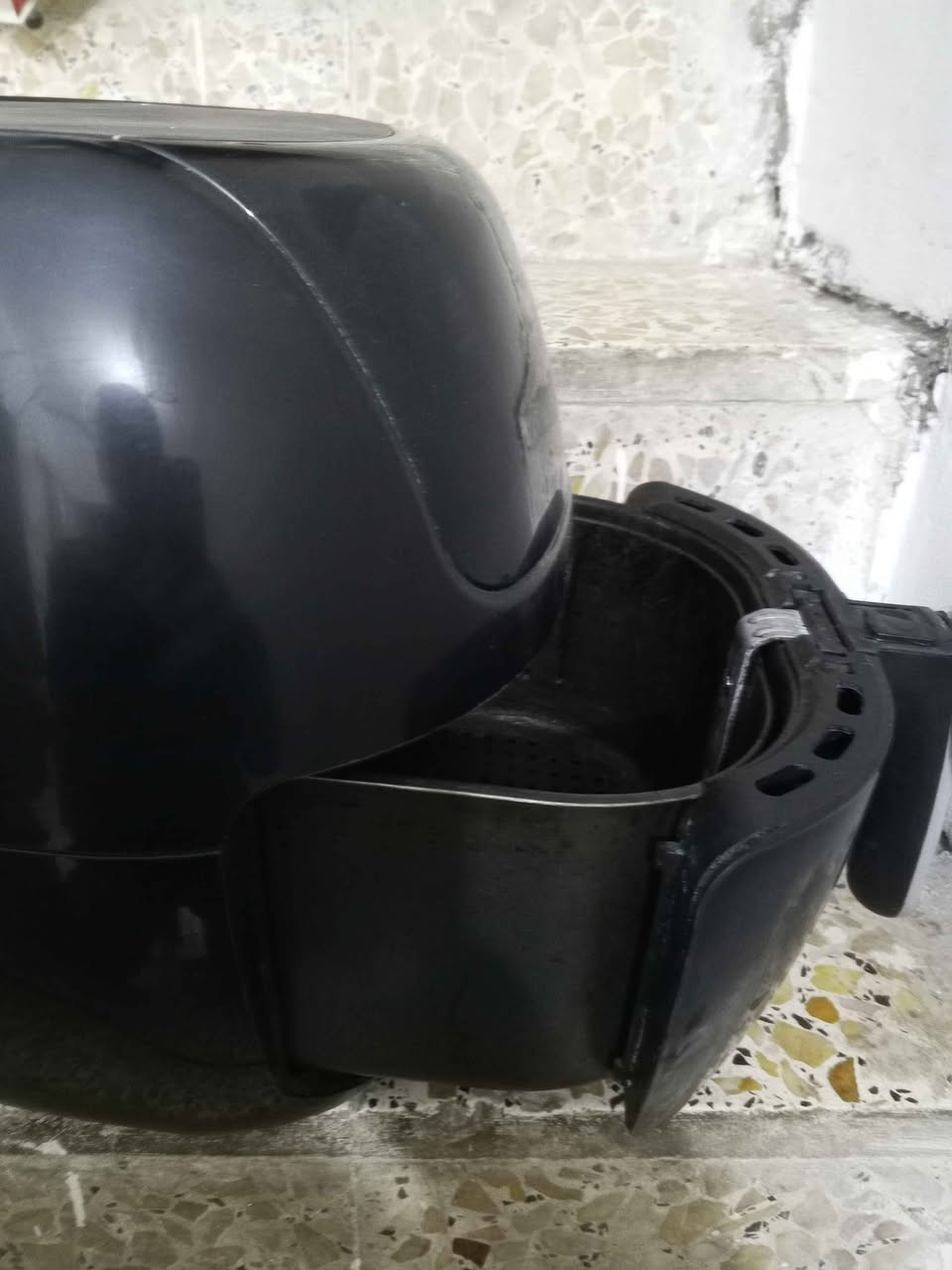 غلاية هوائية للطعام عاطلة جانت تشتغل 

مكاني كوفه حي المتنبي *********** النجف, العراق
