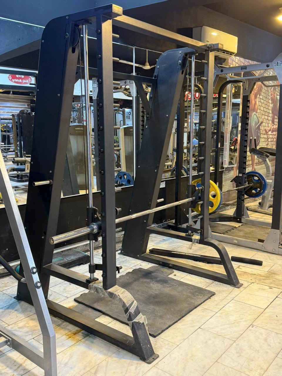 على بركة الله قاعه كامله للبيع ابيع مفرد وشلع  للأستفسار خاص 
او على الرقم ***********
 توصيل متوفر كافة المحافظات
