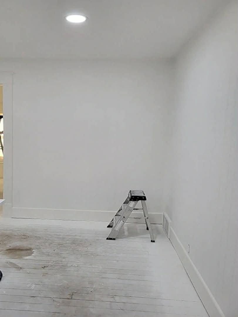 مستعدون  صبغ جميع مشتملات المنزل بانوع اللوان/للتواصل واتساب ***********
