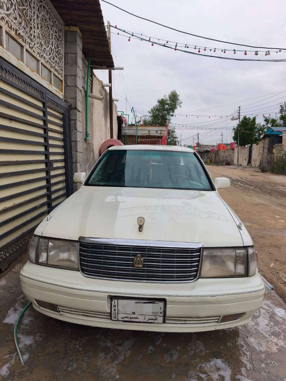 راس الثور تكم تويوتا كراون موديل 2000
السياره بأسمي سنويه 2029 تحويل ثاني يوم مكفوله من الكص ومن النقل سياره اصوليه
السياره جاهزة حداديه طخم تاير مكينه كير اكسل كله جديد مكينه 3000 
السياره مصبوغه جماليه 
سعرها 100 وبيها مجال البصرة, العراق


**إذا كنت صاحب هذا الإعلان وتريد حذفه لأي سبب، رجاءا أرسل رسالة إلى الدعم الفني**