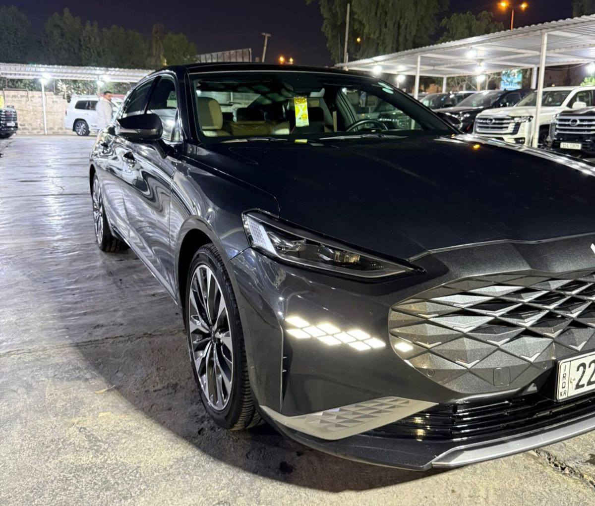 كيا K8 2023 فول مواصفات
خليجي وكالة نم بدون صبغ لون فيلي 
ماشية: 28,000 كم
فول مواصفات / فول أوبشن (كاميرا 360، شاشة كبيرة، تحكم على المنحدرات، مراقبة النقطة العمياء، تهوية وتدفئة المقاعد، بصمة وتشغيل ذكي، شاحن لاسلكي، أندرويد أوتو وأبل كاربلاي…) 

حالة ممتازة جداً
الموقع: (بغداد)

رقم صاحب السيارة 
***********
