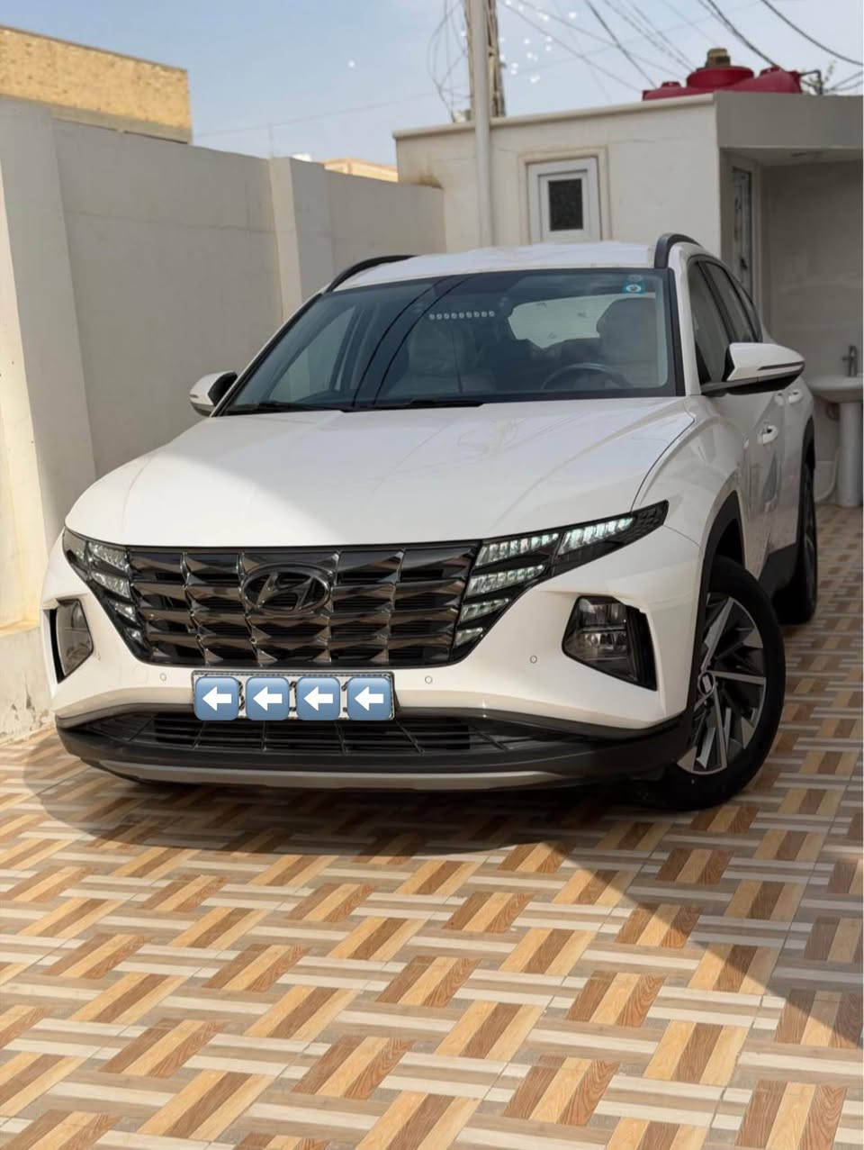 توسان موديل 2024 خليجي مكفولة كفالة عامة ومرفق السونار
كير مكينة صدر تايرات تبريد تدفئة كفالة عامة

السيارة ماشية30 الف كيلو باسمي تحويل ثاني يوم سنوية لل2031هزة جديدة

قطعتين تبريد شاشة ديجتال بردات خلفية اشاير مري ومري شفط  كراسي ثنين كهرباء  وداخل بيجي

العنوان بغداد البياع حي الموصلات 

للاستفسار على السعر الاتصال على
واتساب هم بي24ساعه حبايب قلبي 

هـ/***********
