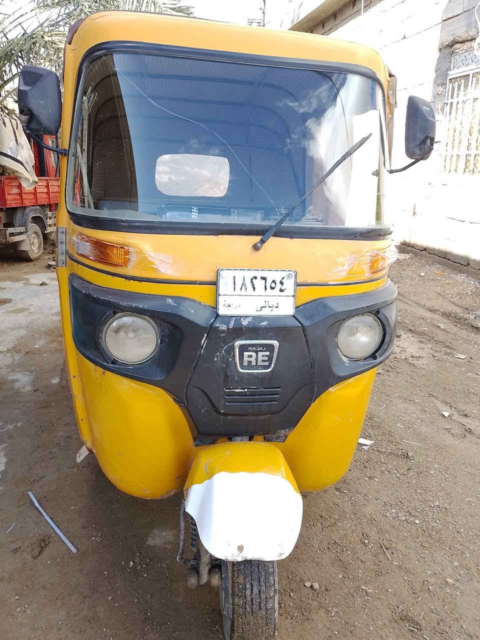 تكتك موديل ١٩ نضيفه السعر خمسه و٧٠٠ وبيه مجال بسيط مكاني ديالى الخالص ***********
