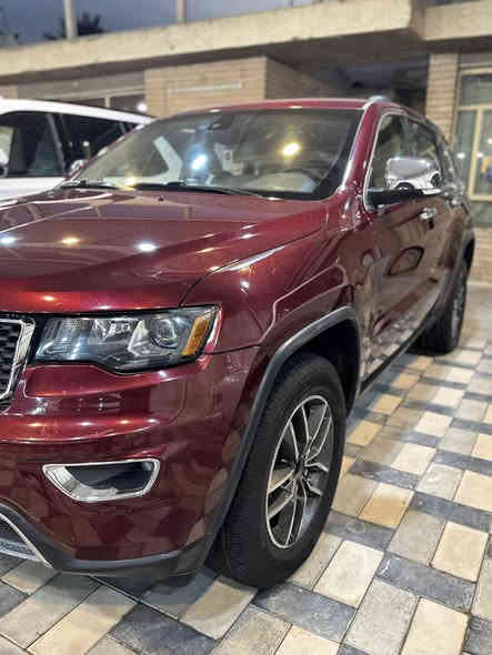 سلام عليكم 
للبيع جيب لمتد موديل ١٨ امريكي منزل صور الضرر بالمنشور  صبغ جاملغين أماميات فقط السياره فول عدا بانوراما جاهزه وحلوه ماشيه ٧١ الف ميل رقم بغداد تحويل ثاني يوم رقمها حلو مميز 

السعر ١٩٥ ورقه وبيهه مجال 
***********
