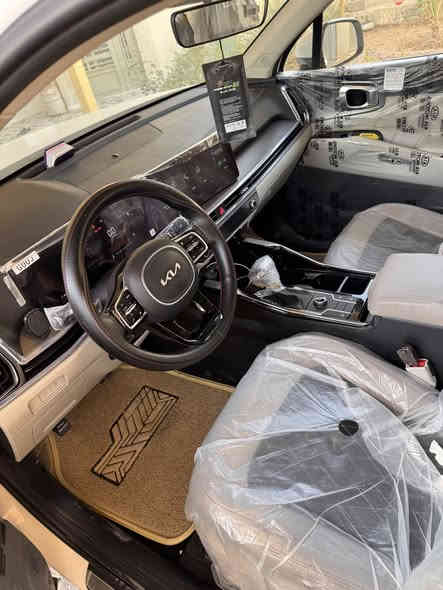 السلام عليكم سورنتو للبيع 2025 ضمان الدوليه
ماشيه 35الف   

ويل20  / ضمان الشركه الدوليه 

رقم بغداد مرقم وجاهز الدولي الجديد مداور ثاني يوم

مكفوله كفاله عامه من جكت البره عل وضع الزيرو

4 سلندر 7 راكب 3 قطع تبريد 

بنوراما 

جيبس / شاشه متصل / عداد اكتروني 

كشنات كهرباء / جنطه كهرباء  

تحكم استرين / مثبت سرعه 

شاحن وايرلس / لد نهاري + بلاجكتور خلفي / حساسات تايرات + دؤسات 

 / بصمه عدد 2 /
 باقي مواصفات معروفه
 تشغيل عن بعد 
عنواني العماره
للاستفسار اتصال ع الرقم ***********
