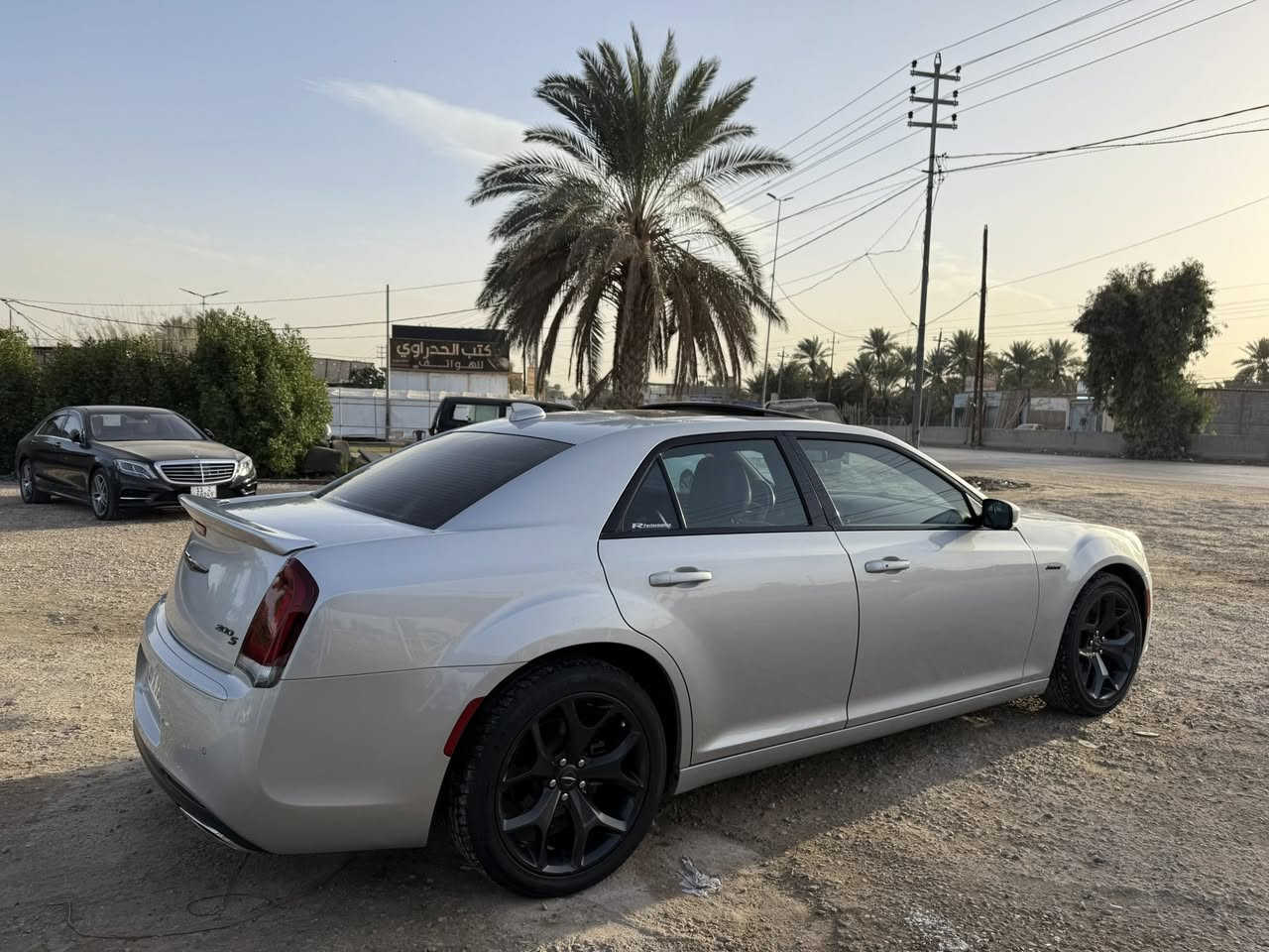 دخول جديد ضباط 

موديل 2021

فول مواصفات 

بانوراما

جلد 

رادات جانبيه

حساسات

 

حادث نص جاملغ امامي مصلح فقط بدون فتح

المكان النجف

السعر. 265$

***********
