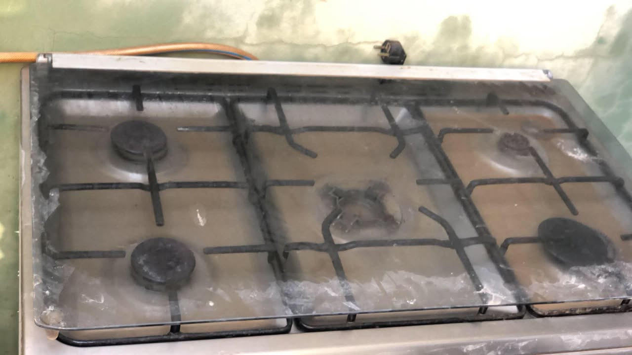 طباخ
شغال كلة 
١٥٠ 
***********

