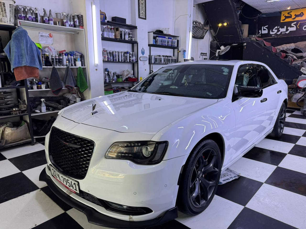 كرايسلر اوباما 2021 🔥
فول موصفات المرغوب تور ويل 
السياره حادث بنيد مفتوح وصبغ رصعه جامغ باب خلفي ايمن شخط 
كشنات تدفئه 
داخل جلد
بانوراما 
سستم صوت عال دمام بل جنطه
مضخم صوت
مرقم اربيل 
وارد كندي
محرك سته سلندر 
سونار موجود 
مكان السياره كربلاء 
رقم صاحب السياره ***********
