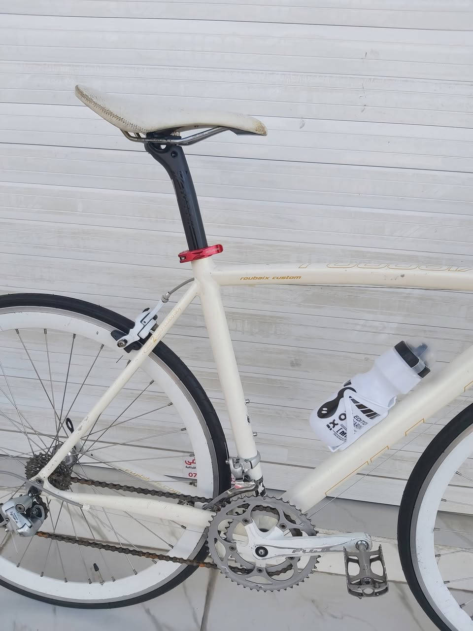 FUJI
بالة ياباني
فول المنيوم 
ماشة + مدة سرج كاربون
سستم SHIMANO SORA 2 × 8
اطارات قياس 23/700
التروس الامامي 50 سن 
   ✈يوجد توصيل لجميع المحافضات ✈
كركوك مدخل سايدين حي الاسرى والمفقودين 
معرض ابو شيفان ( *********** )
