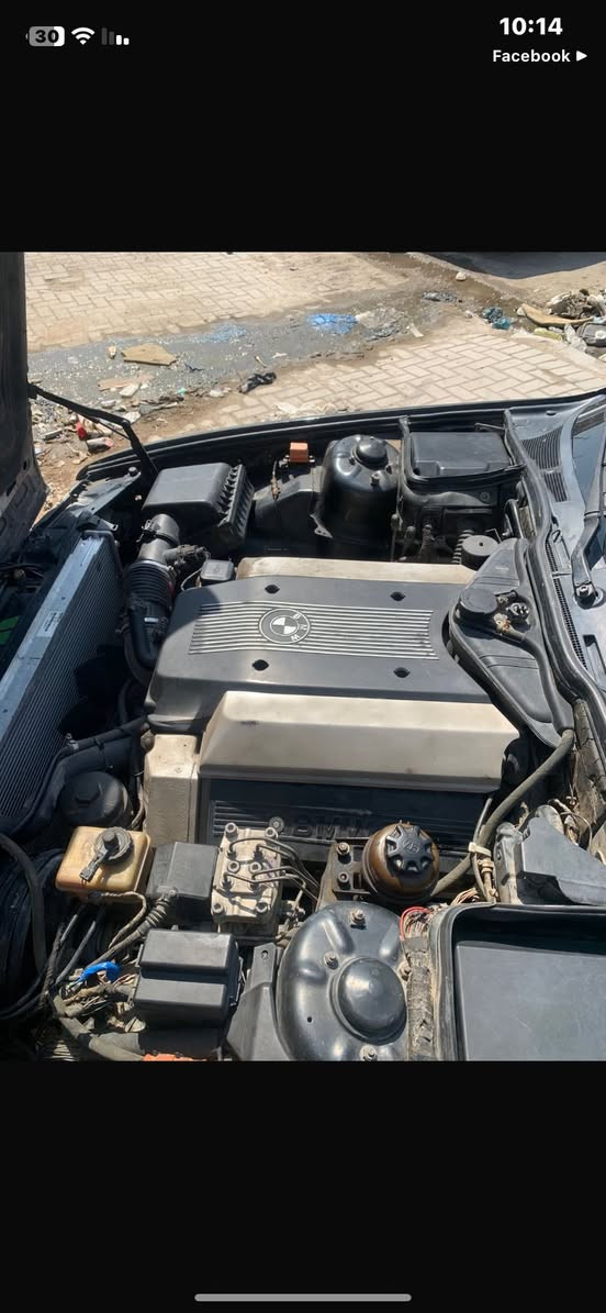 بسم الله الرحمان الرحيم 3 سيرات للبيع 740 لون اسود 730 لون كرزي موديل 1994 V8 او 730 لون سلفر 6 سلندر سيرات جدد او جاهزات عنواني بغداد رقم ***********
