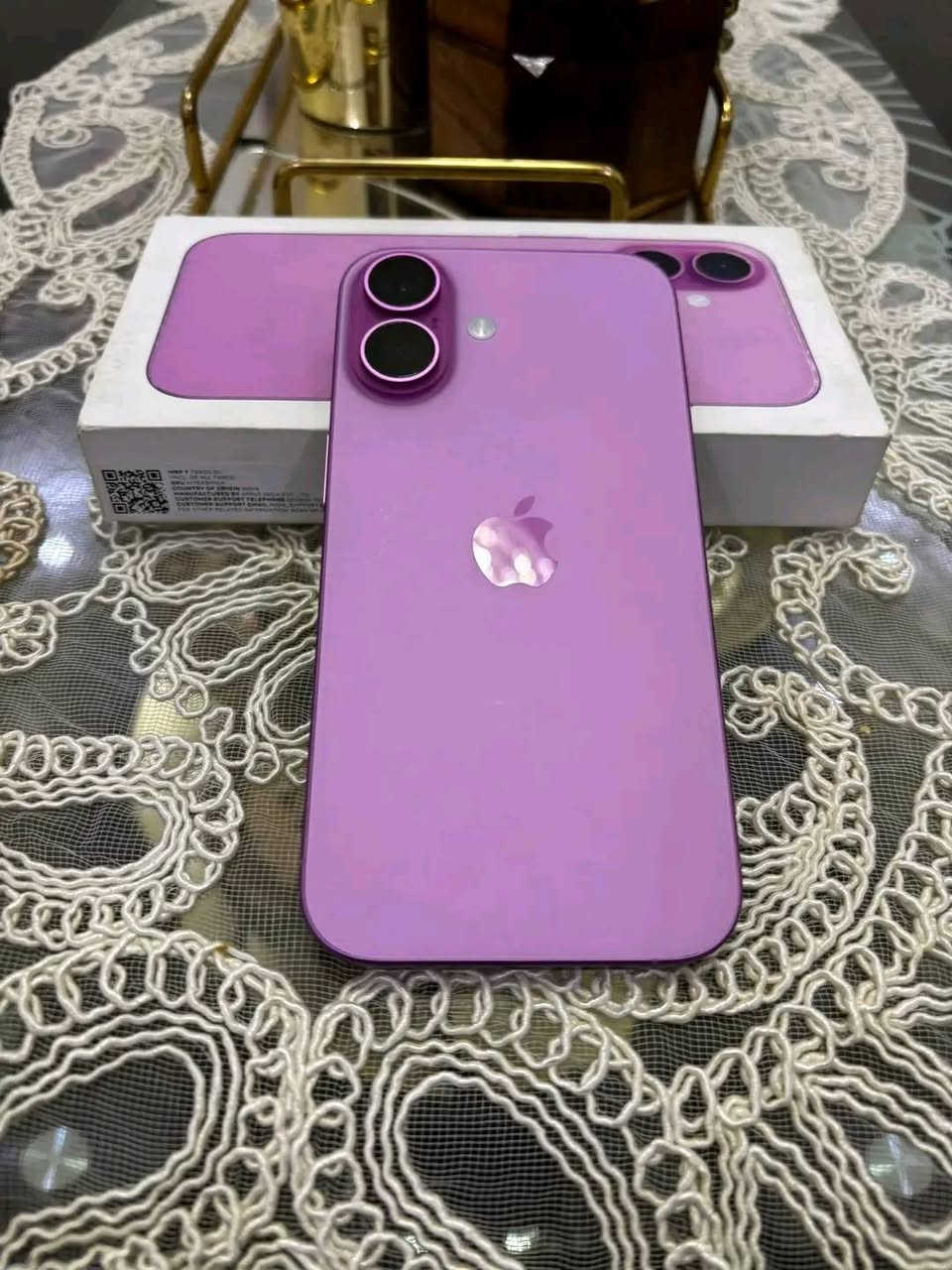 ايفون 16عادي
بطاريه 100 مشحون 26مره 
نموذج m
📍 جهاز ممستخدم قليل اقل من سبوعين
 ملحقات كامله وياه والباكيت
 سيمكرت واكف رايده ب650 والجهاز لوك وبلعافيه علياخذهه
***********
