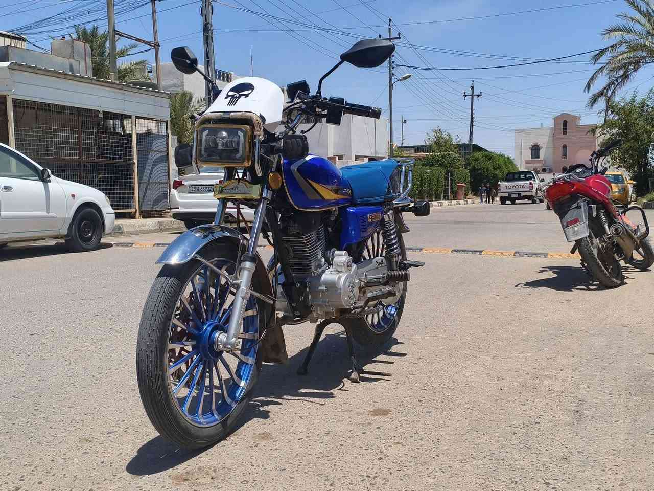 دراجة سيفان موديل 2025 200cc
دراجة اخت الجديدة حيل نضيفة

محرك 200سبانة ما ممدودة عليه صوته زلال 

كهربائيات كلها شغاله 

سعر 800وبيها مجال 

لتواصل ***********
