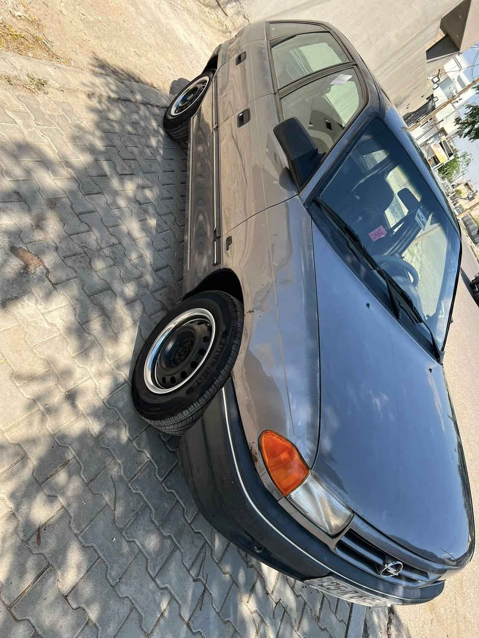 اوبل استرا موديل 1993 / كير عادي مكينه 16
سنوية مشروع وطني سيارة باسمي بانزين كوبون موجود بيها

سنوية ينتهي 2029 رقم كركوك سيارة مبيها بخار ولا صرف

مكاني كركوك / سعر 41 / بيها مجال

***********
