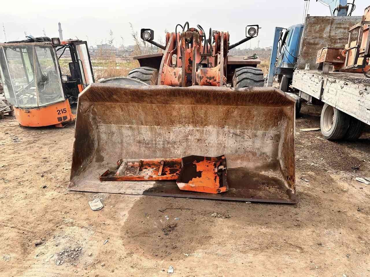 سلام عليكم البيع كيله شفل كاوسكي 70زت موديل الفين او زوج اويلاله البيع مال شفل هيتاشي المكان تاجي سبع البور ‭0770 695 4390‬
