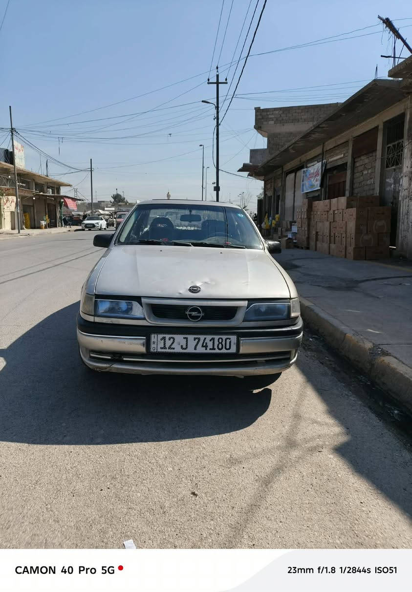 السلام عليكم من رخصت الادمن سياره فكتره موديل 1992 رقم اجنبي مسطره لاصبغ ولا معجون فقط الدوائر فول عادي تنته بيها كابون بانزين بيها مكاني السياره موصل مدخل الهرمات قرب مستوصف الهرمات شرط التحويل  *********** اني مكلف بلنشر
