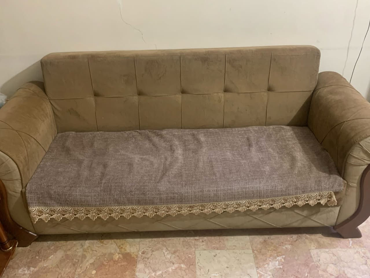 تخم خمس قطع للبيع بسعر مناسب ***********
