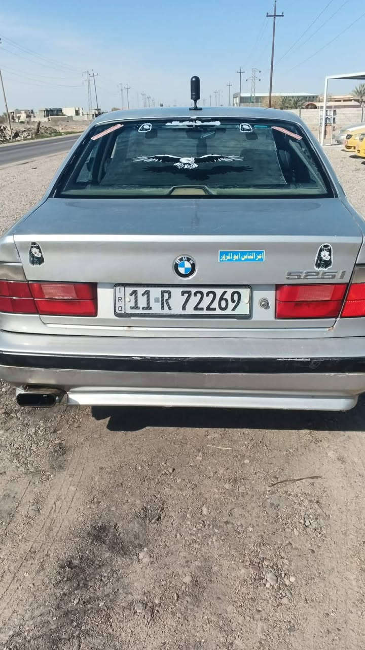 BMW
موديل 1990 رقم بغداد دولي تحويل مباشر
مكينه وكير جدد
صدر امامي وخلفي شاده جديد
تب


**إذا كنت صاحب هذا الإعلان وتريد حذفه لأي سبب، رجاءا أرسل رسالة إلى الدعم الفني**