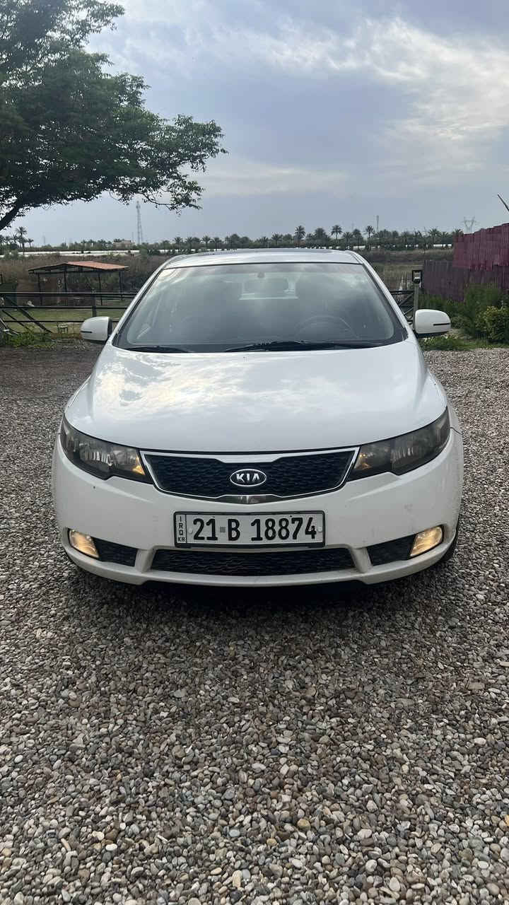 سيراتو 2012 خليجي 🔥

فول مواصفات ✅
مواصفات..
1فتحة 
2تحكم ستيرن 
3 شفتات 
4اشاير بلمري
5مري شفط 
6 مكينة 1600
 سيارة جديدة ونظيفة مكفولة من الصبغ بيها طخة صغيرر بلباب عكس السايق وشخط صغير ما مبين باب الخلفي عكس السايق 

سيارة جاهزة من كل النواحي 

***********
العنوان📍 بغداد المدائن 
السعر 118
