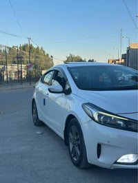 اسلام عليكم سيراتو 17 ايراني فول لفول محرك 2000  بيها قطعتين صبغ جملغ ...