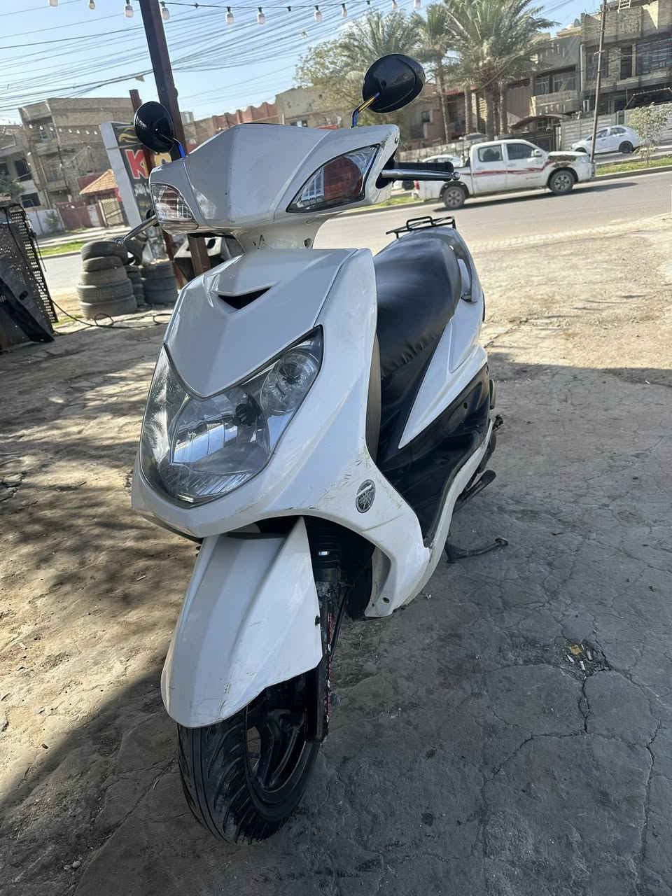 سكنس فحل كابريتر
للبيع اي نقص مابيها نكره سلف كفرانها بلاديه الدراجه كلها شغاله 
سعرها 700 الف وبيها مجال مكانها بغداد بلديات 

***********
