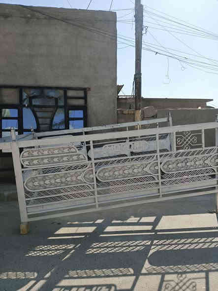 للبيع مال دمعة سعر 250وبي مجال مكاني بغداد حي نصر قطاع 5 الاتصال***********
