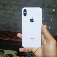 آيفون X • ٦٤ • ضربة بالظهر