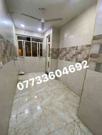 للايجار في منطقة السيدية  مشتمل طابق ثاني معزول يحتوي على غرفه نوم سوي...