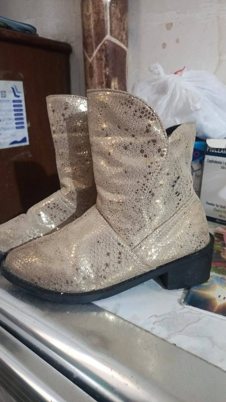 سعر القطعه ب 5 كله جديد بل كارتونه


**إذا كنت صاحب هذا الإعلان وتريد حذفه لأي سبب، رجاءا أرسل رسالة إلى الدعم الفني**