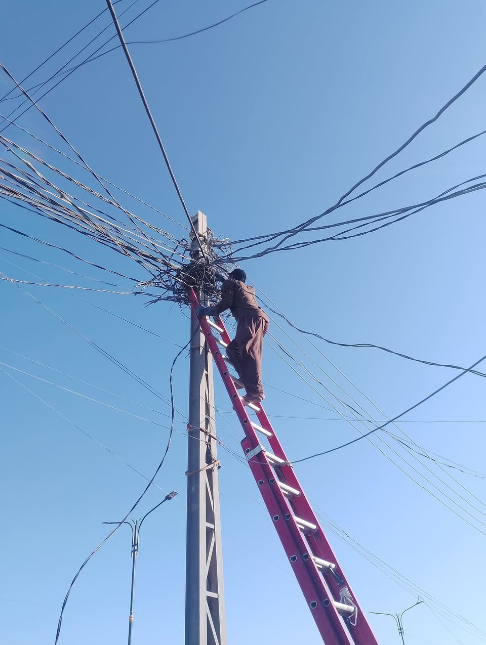 السلام عليكم يوجد لدينا كهربائي شد رئيسي كيبلات وظفائر وتاسيس وبيوت السعر مناسبل الاتصال على هذا الرقم 
***********
