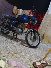 دراجة MZ ٨١ • بدون أوراق • الحسينية الراشدية