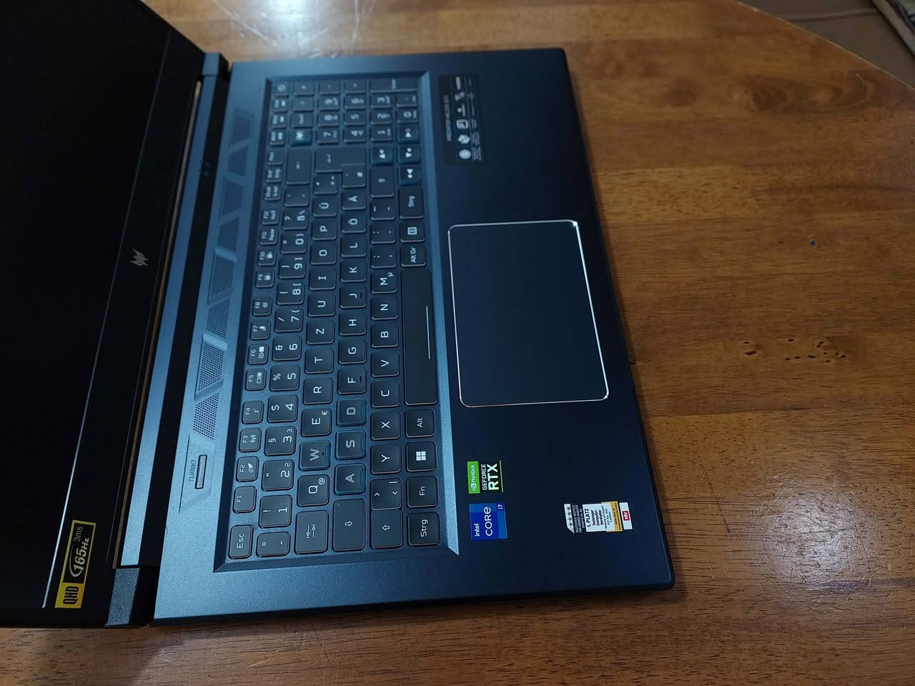 السلام عليكم..للاستفسار *********** او  *********** (واتس)... تحفة الكترونية  من PREDATOR من  افضل انواع اللابتوبات ...شاشة حجم 17.3  دقة  2K ( ضعف دقة ال FUL HD) بتردد 165 هرتز نوع IPS الوانها طبيعية مشبعة  ...كرت شاشة خارجي منفصل نيفيدا RTX3070 واطيتة 140 واط  (كرت قوي جدا اقوى من  RTX4060) ... معالج كور اي 7 الجيل الحادي عشر (11) من فئة H اقوى فئات المعالجات ...ذاكرة خزن ضخمة هارد حجم تيرا 1000 كيكا نوع NVME SSD ..رام حجم 16  كيكا  ...كيبورد ضوئي ملون RGB تكدر تتحكم بالوانة وعلامة مضيئة بالظهر ...اللابتوب نظيف جدا كأنما جديد ما مستخدم (8 دورات شحن فقط )   ...ملائم لكل المونتاج القوي والالعاب والبرامج الهندسية القوية والتصميم والدراسة والاعمال وغيرها
