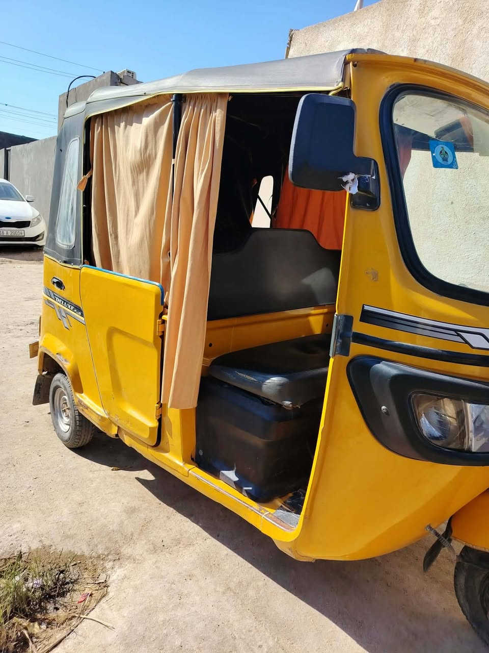 السلام عليكم شباب تكتك البيع 21 تكتك كفاله طخم تأير جديد دوخل حلوه اكسن جديد موديل 21 السعر 6500 مرقم العنوان ناصرية قضاء الغراف وهاذه رقمي للتواصل ***********
