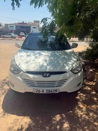 توسان ٢٠١١ • محرك 2000 • بانوراما