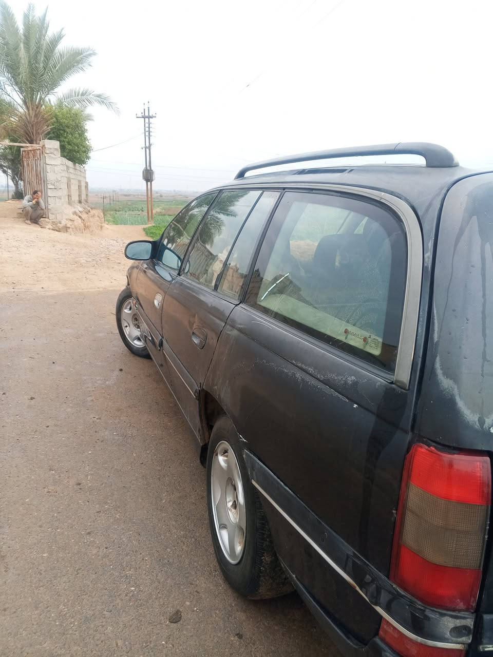 السلام عليكم وبل وميكا ستيشن بزون موديل 95 
شرط التحويل مدفوع كمرك للبيع للبيع والمراوس
كير ومحرك شرط محرك 2000 مفتوح مال
 وميكا صدر جديد كهربائيات كلها شغاله اي 
خياس ماكو مكانها سامراء للاستفسار ***********
