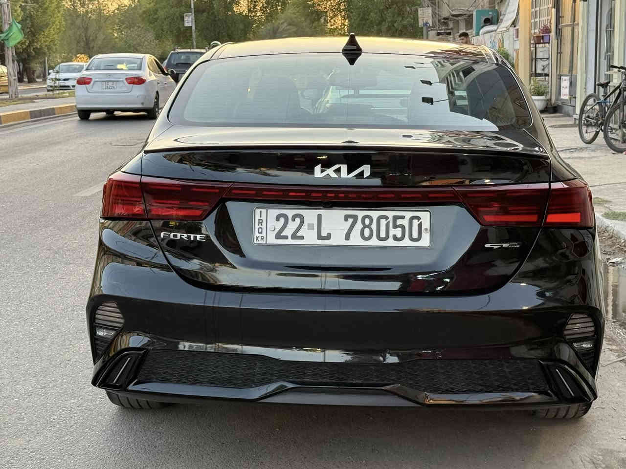 ‎  كيا فورتي جيتي لاين (Gt line) موديل 2022 جديد رقم اربيل السياره
‎تحويل للمشتري 100‎%‎ 
‎ حادثة جاملغ خلفي بارد + باب خلفي بارد + شوية بلبنيد     .... الباقي مكفول
‎تبريد وراديترات مروحه تبريد كلهن بلاديات بوضع الشركه - البراكيت الامامي بلادي
‎
نص مواصفات 
داخل اسود
تشغيل عن بعد
صندوق ذكي
استيرن D
‎محرك 2000 دوش
‎شاشة ايباد تدعم كار بلي
‎كامرا خلفيه دوارة 
‎رادار امامي - جانبي
‎مانع تصادم - تحديد مسار قيادة آليه
‎ كشنات جلد   
‎كروز سرعه  وتحكم استيرن جهتين
‎شاشة اعطال بدشبول 
‎انظمة قيادة 3 
‎وباقي المواصفات معروفه
‎ ***********  للتواصل واتساب او  سعرة 138 ورقه 
بغداد
