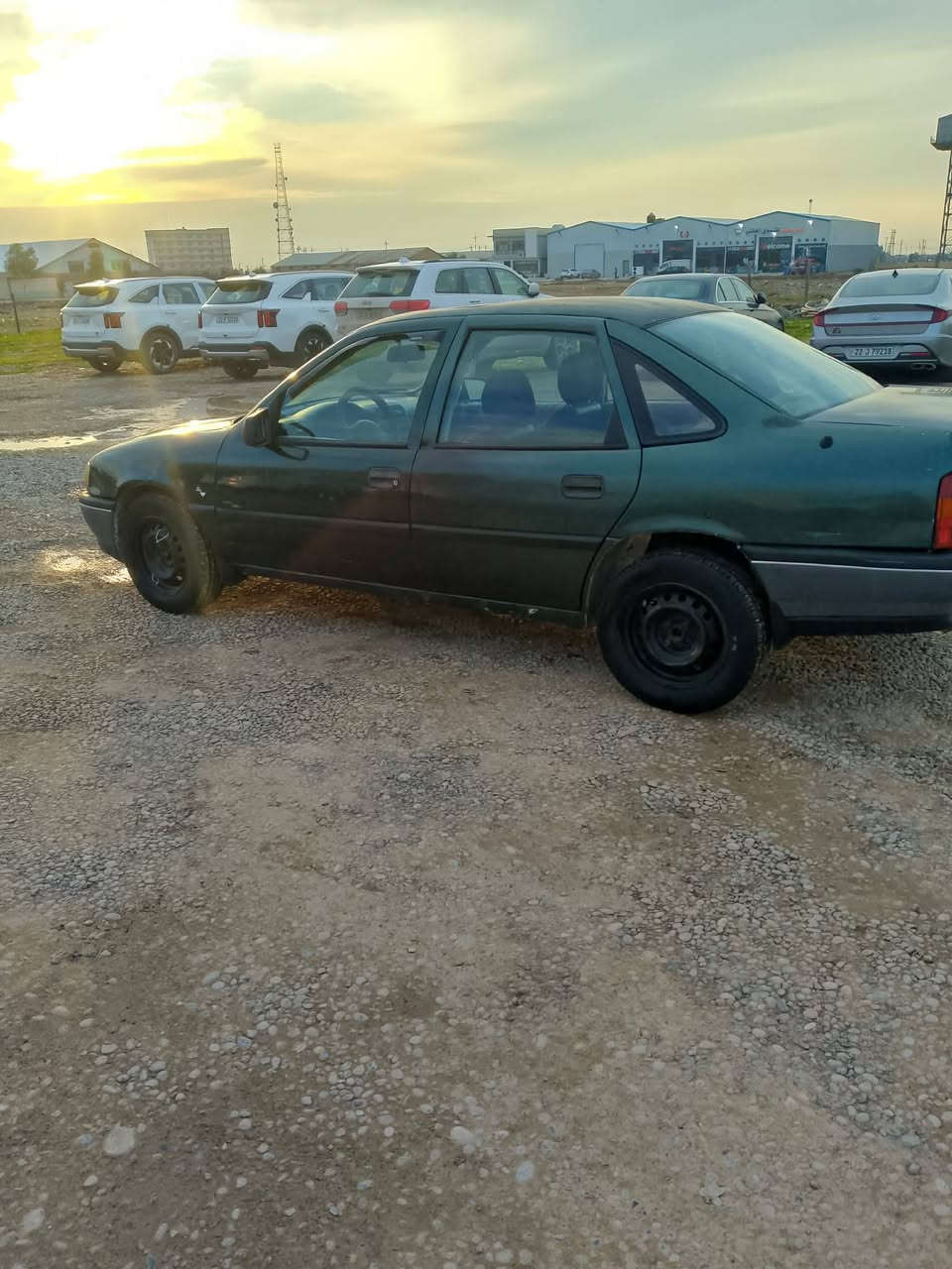 السلام عليكم 
فكترا رخيصة 
موديل 1992
كابون بانزين بي 
سنوية ابيض
 سعره 25$ بي مجال 
غير متواجد على الفيسبوك 
لأستفسار أكثر اتصل على الارقام 
***********
***********
