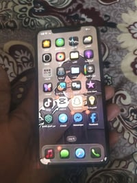 آيفون ١١ برو ماكس • ٢٥٦ • بطارية ٨٩