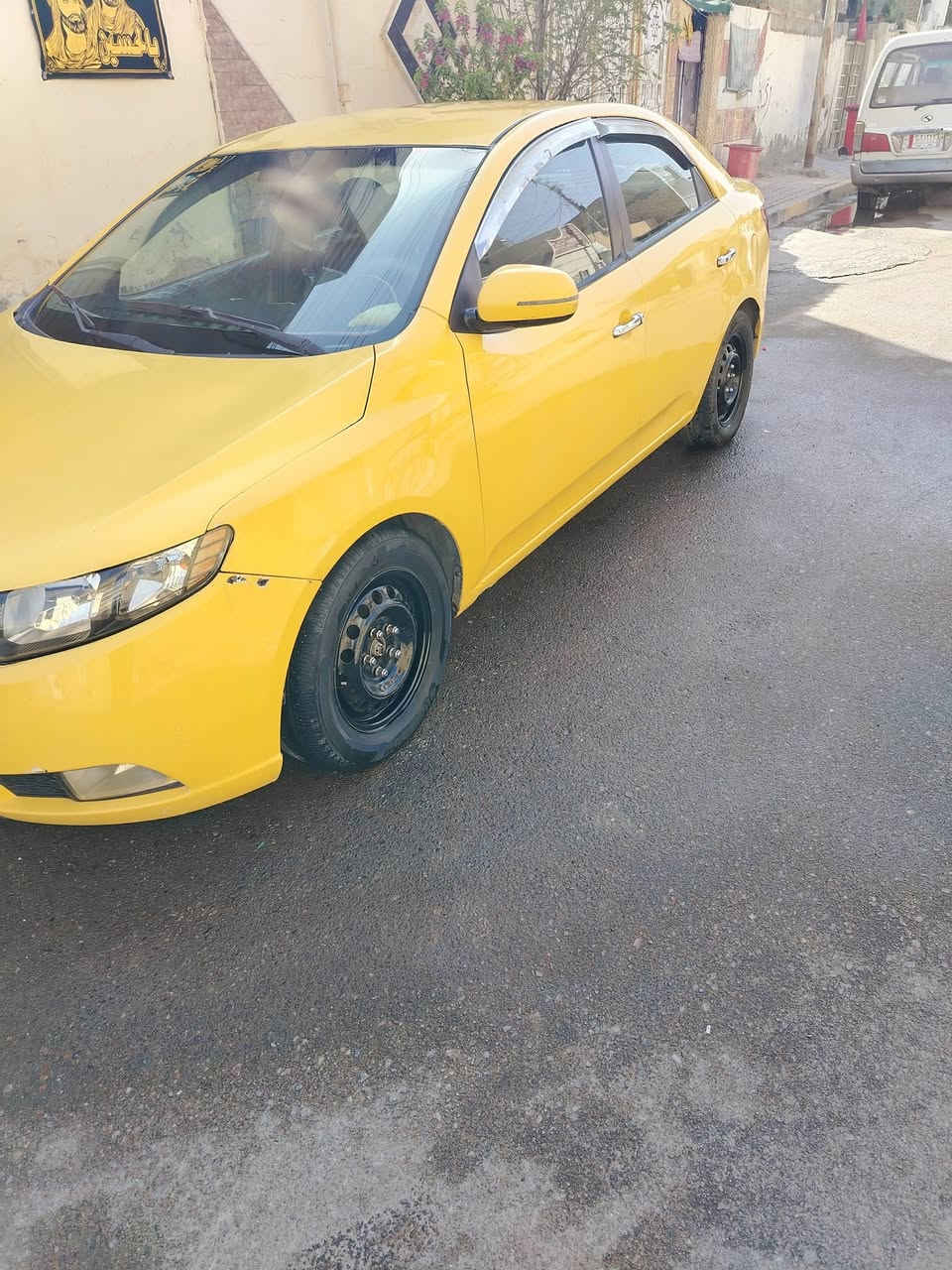 السلام عليكم فورتي ١١ امريكي للبيع او مراووس بخصوصي
ضربة جاملغ الامامي فقط بدون دواخل يعني ليبل واحد
وجاملغ الخلفي الهلال فقط 
مصبوغ
رقم انكليزي دولي بأسمي
هيئه غرامات
كير تمام مكينه بداية تبخير
كهربائيات كاملة
السعر  ٧٩ وبيه مجال
مكاني بغداد الحسينية راشدية
للاتصال فقط ***********
